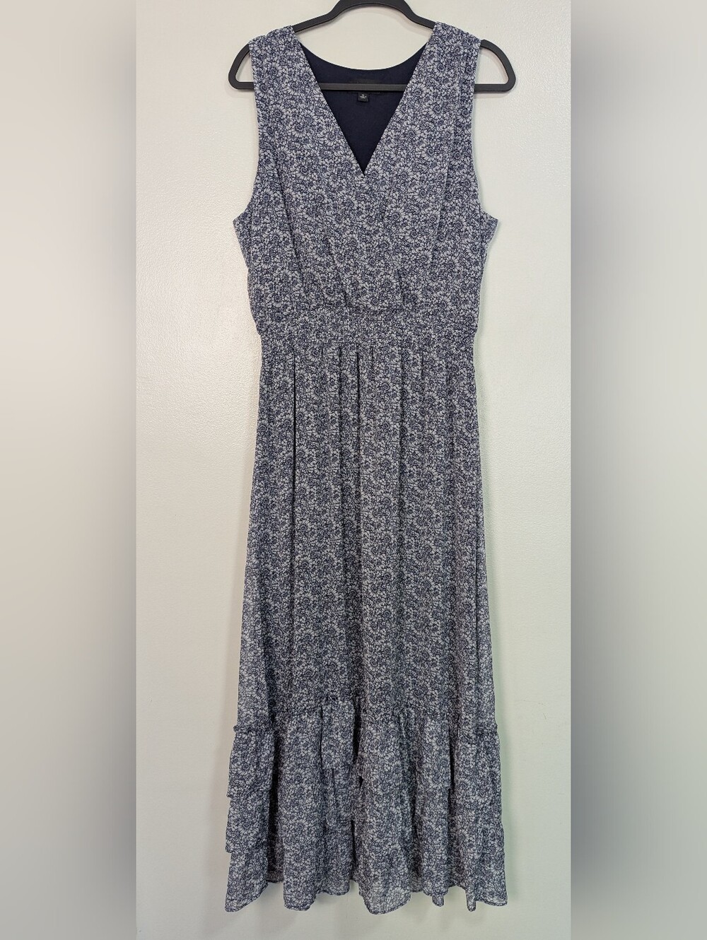 MSK Size XL Navy & White Ditsy Floral Sleeveless V-Neck Smocked Waist Maxi Dress